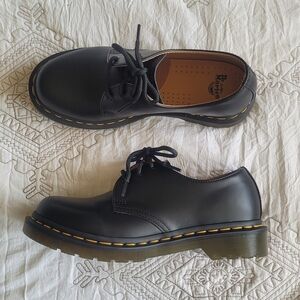 Dr. Martens 1461 women's oxford shoes